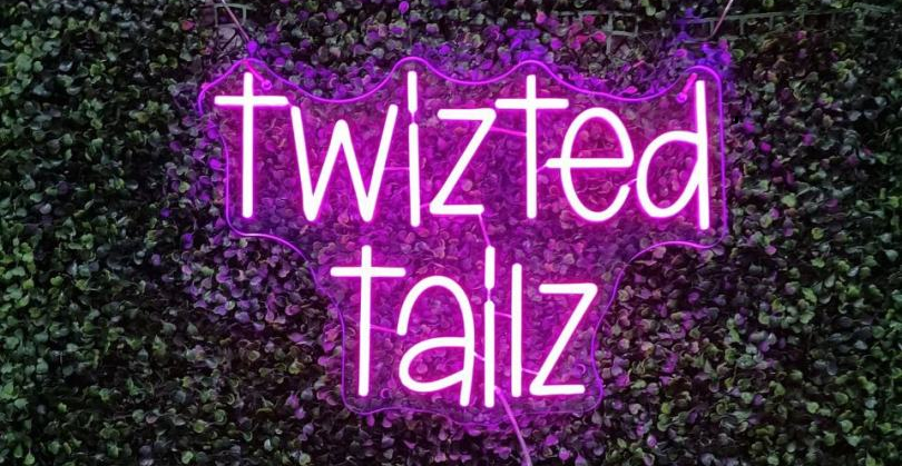 custom LED neon sign with dimmable lighting effect